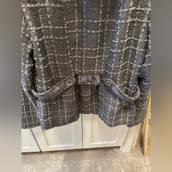 Buckle BKE women’s silver gray sequin pea coat. - Picture 10 of 12